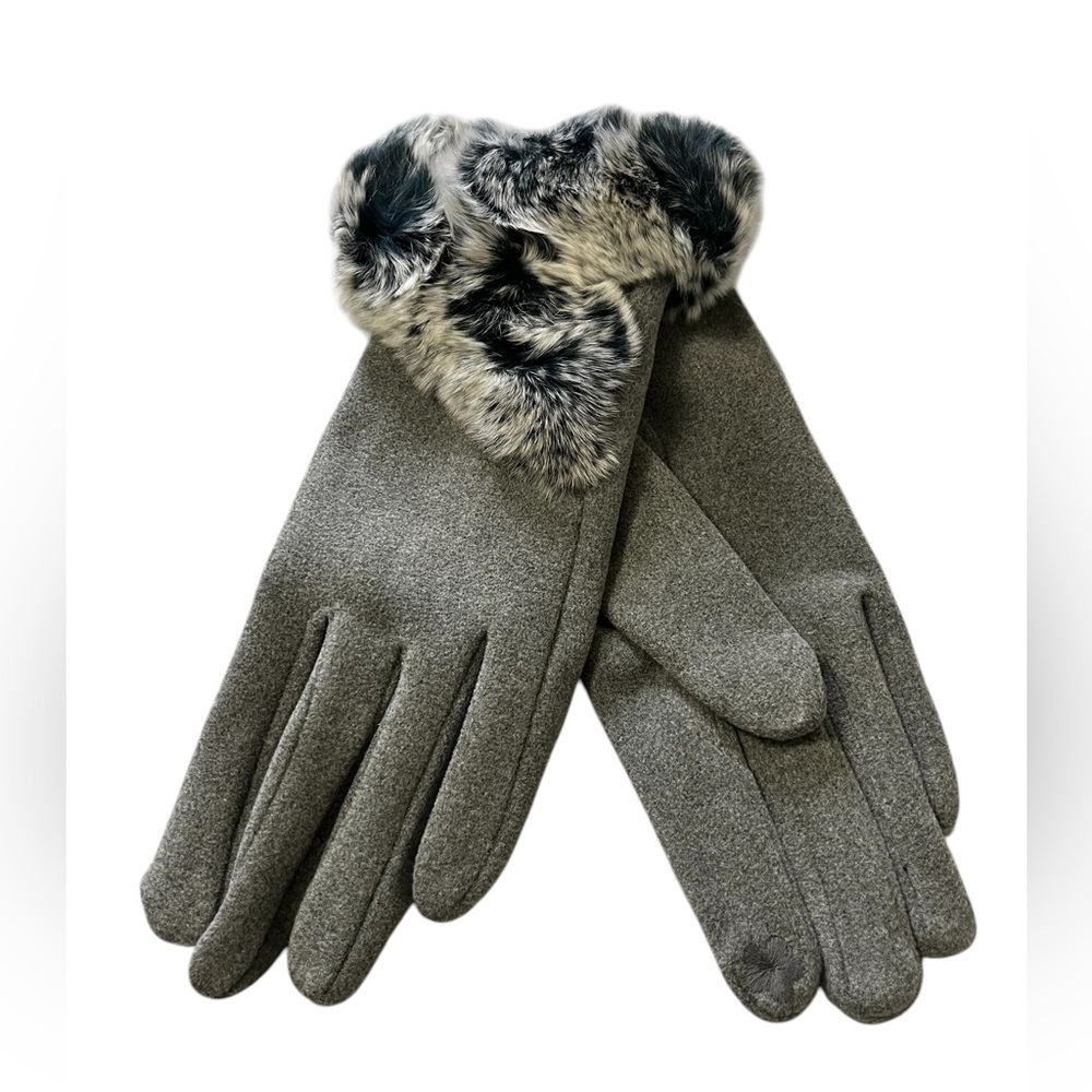 GREY FUR TRIMMED GLOVES NWT PHONE USE CAPABLE FINGER TIP